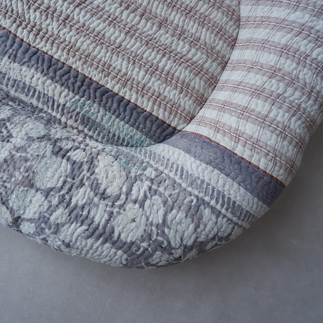 Fabric bed【kantha kilt / Gray pattern】D