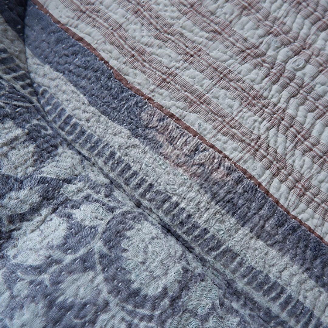 Fabric bed【kantha kilt / Gray pattern】D