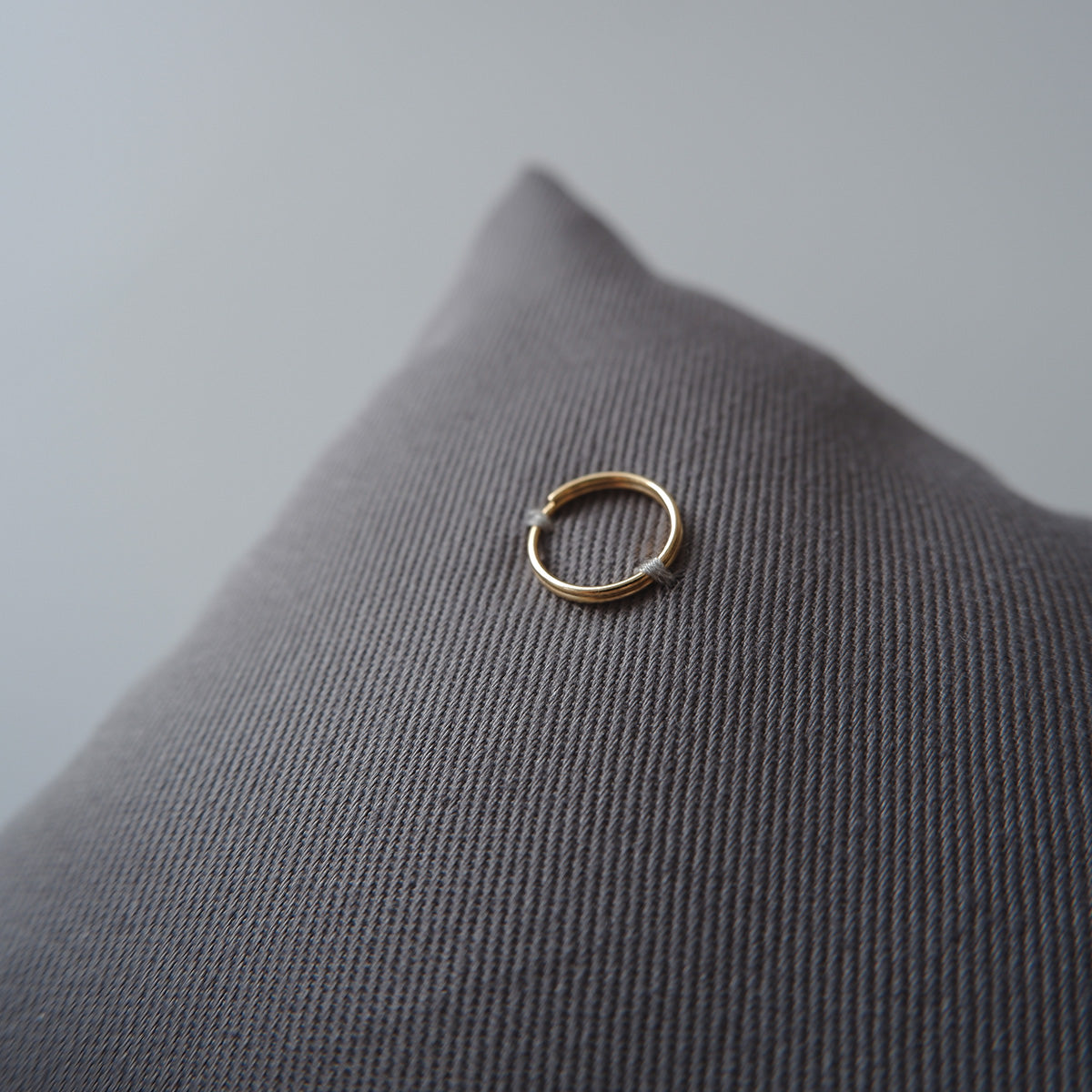 aaco×Onddoka 猫の首輪ポーチ【ねずみグレー】