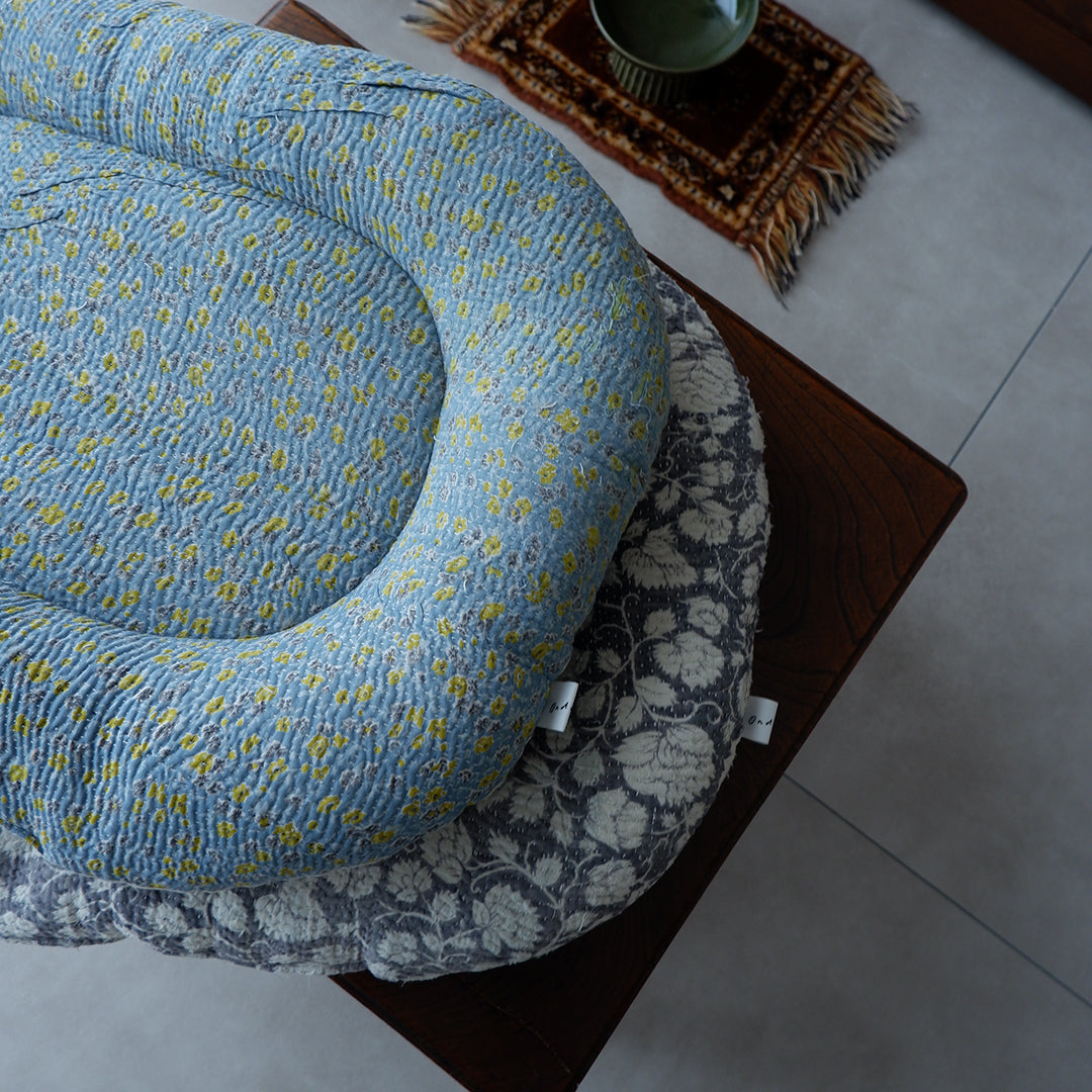 Fabric bed【kantha kilt / Gray pattern】D
