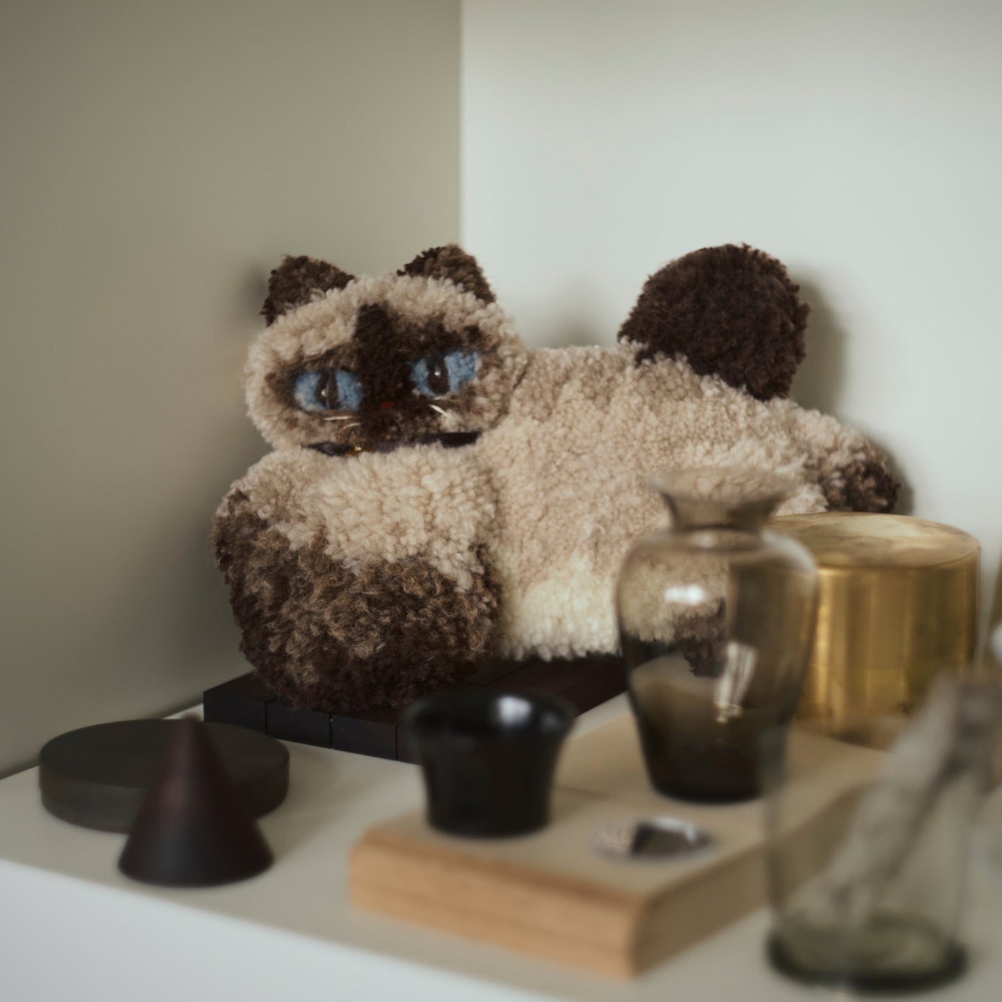 〈Atelier Somi×Onddoka〉Animal Mini Rug【Siam Cat】