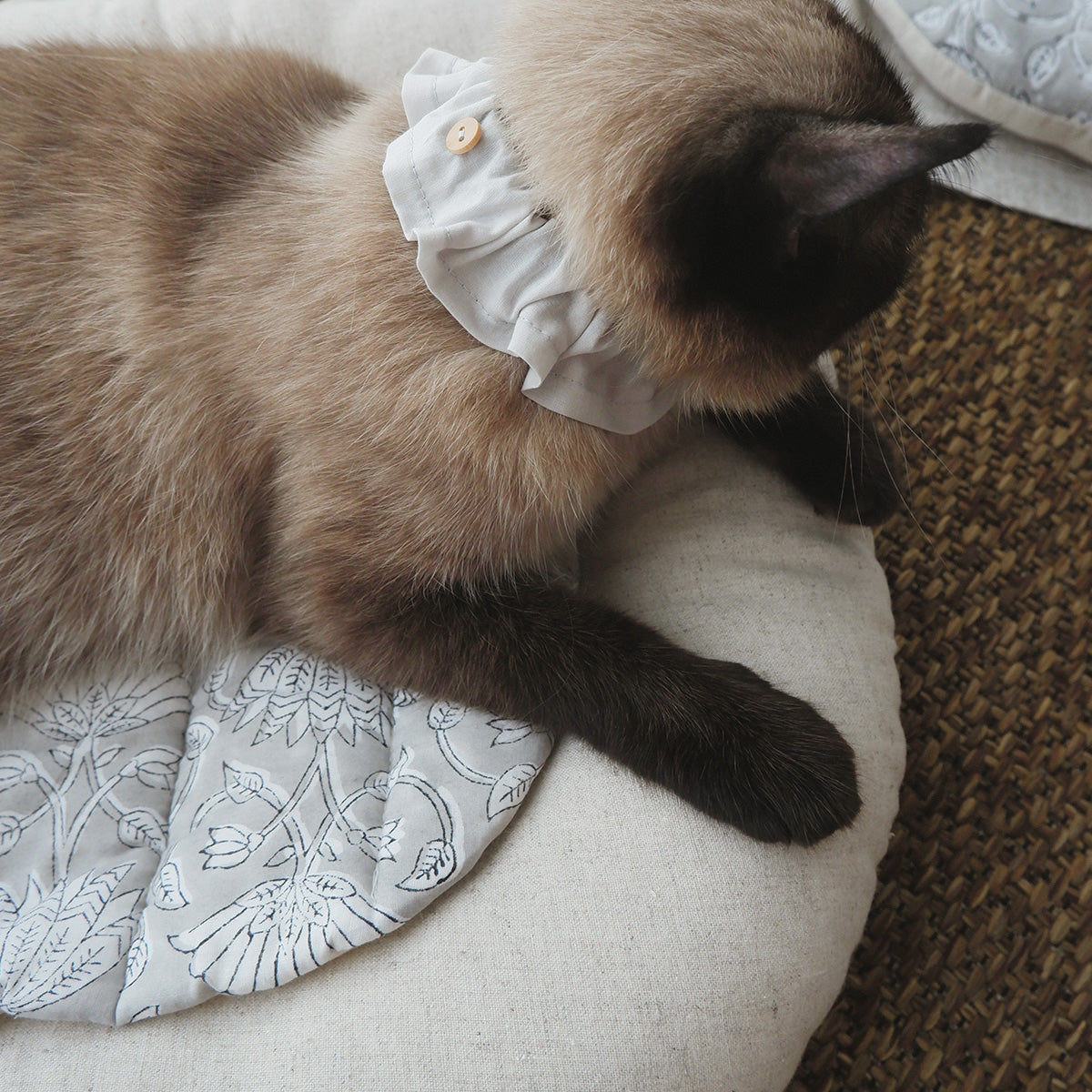 猫のための除湿マット【ハンドブロックプリント/ Gray】