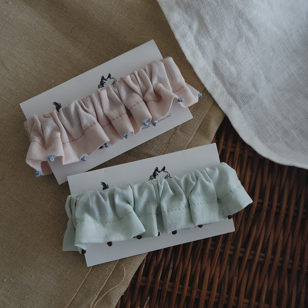 French knot embroidered ruffle collar [pink] 