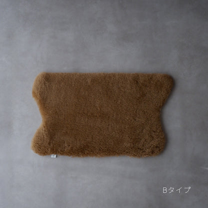 【予約販売】猫のためのスプリングラムスキンラグ【ブラウン】