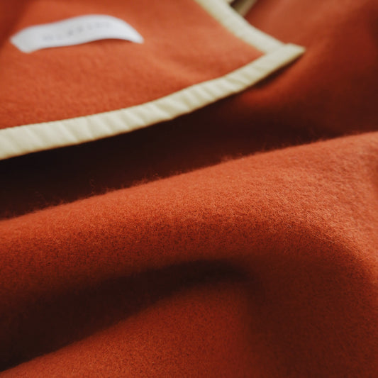 Wool Cat Blanket (ウールキャットブランケット)【Brick Orange】