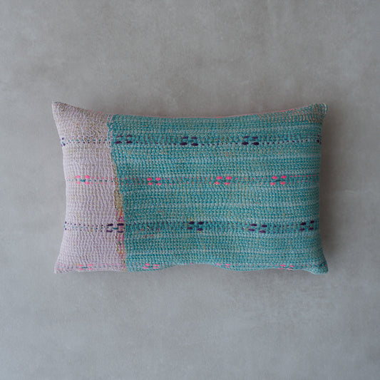 Vintage kantha quilt 猫にフィットするクッション【Green×Pink-B】