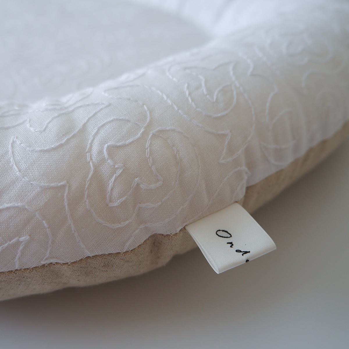 〈8月上旬より順次発送〉Fabric bed（ファブリックベッド）【Embroidery Lace/White】
