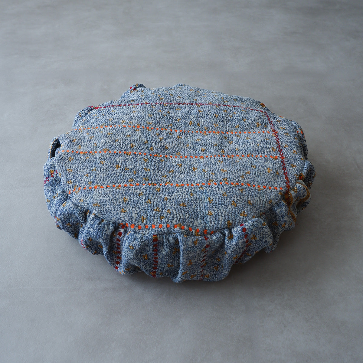〈Vintage kantha quilt〉Pouf Cat Bed【Blue Flower-A】