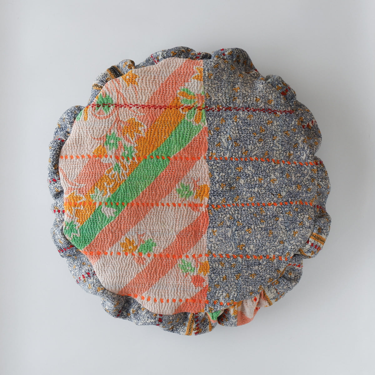 〈Vintage kantha quilt〉Pouf Cat Bed【Blue Flower-B】