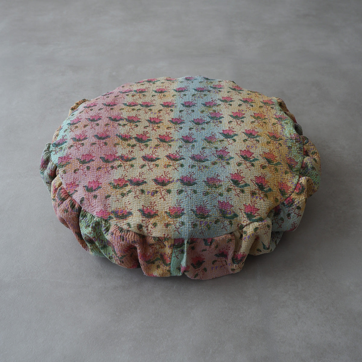 〈Vintage kantha quilt〉Pouf Cat Bed【Block Print-E】