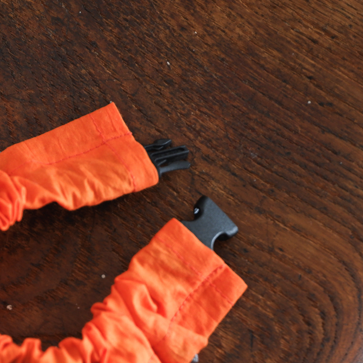 フレンチノット刺繍のフリル首輪【Orange/MW】