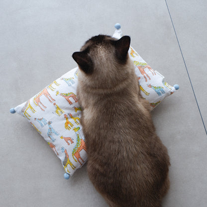 〈7/31発売〉猫にフィットするクッションカバー【ハンドブロックプリント/Giraffe】