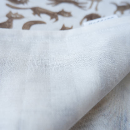 〈7/31発売〉Fabric Blanket（ファブリックブランケット）【Cheeky Cat/Beige】