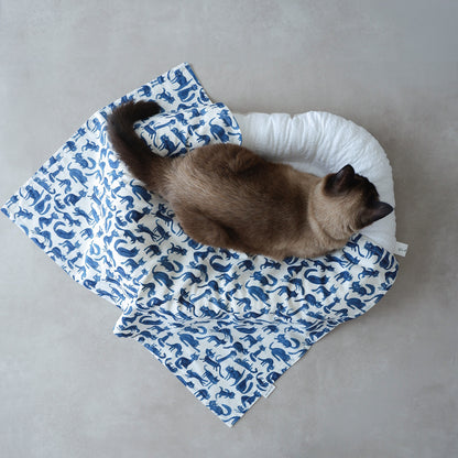 〈7/31発売〉Fabric Blanket（ファブリックブランケット）【Cheeky Cat/Blue】