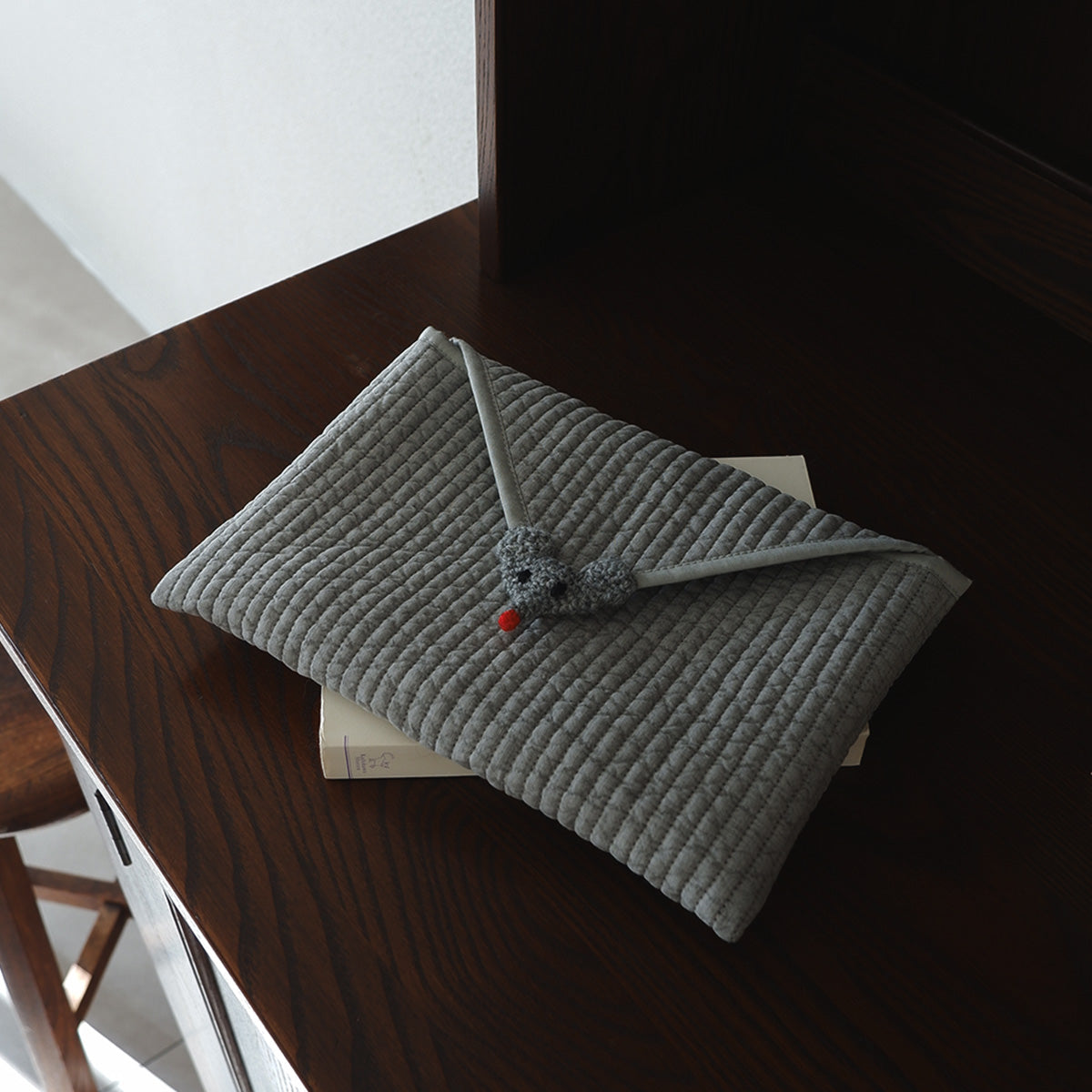 aaco×Onddoka 猫の首輪ポーチ【ねずみグレー】