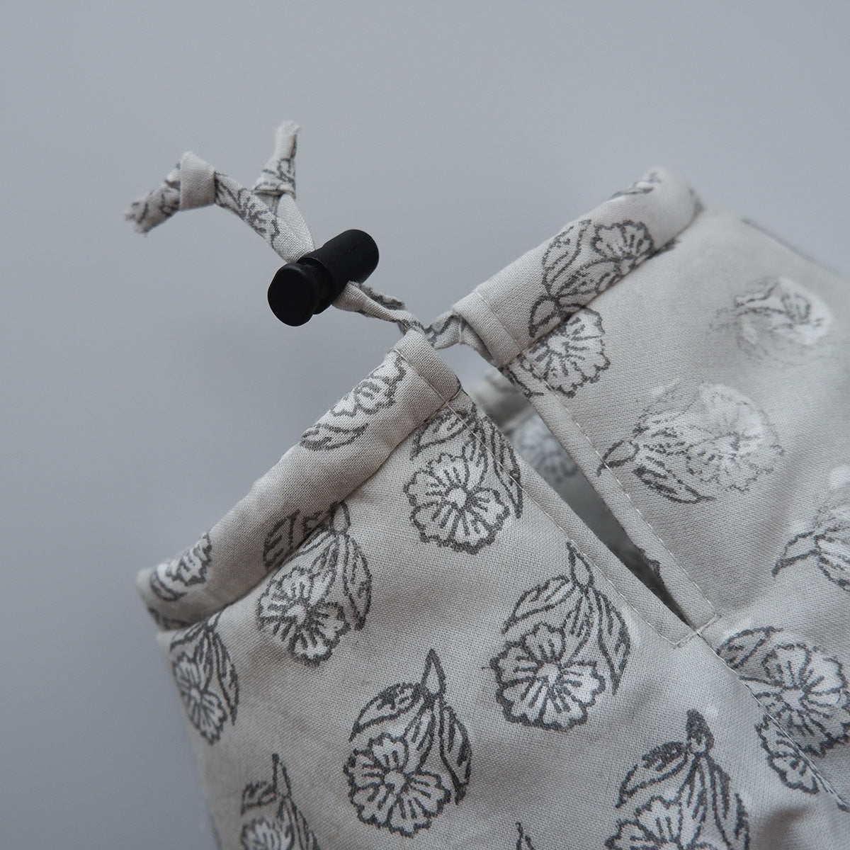 고양이의 부드러운 엘리자베스 컬러 [키나리 플라워]