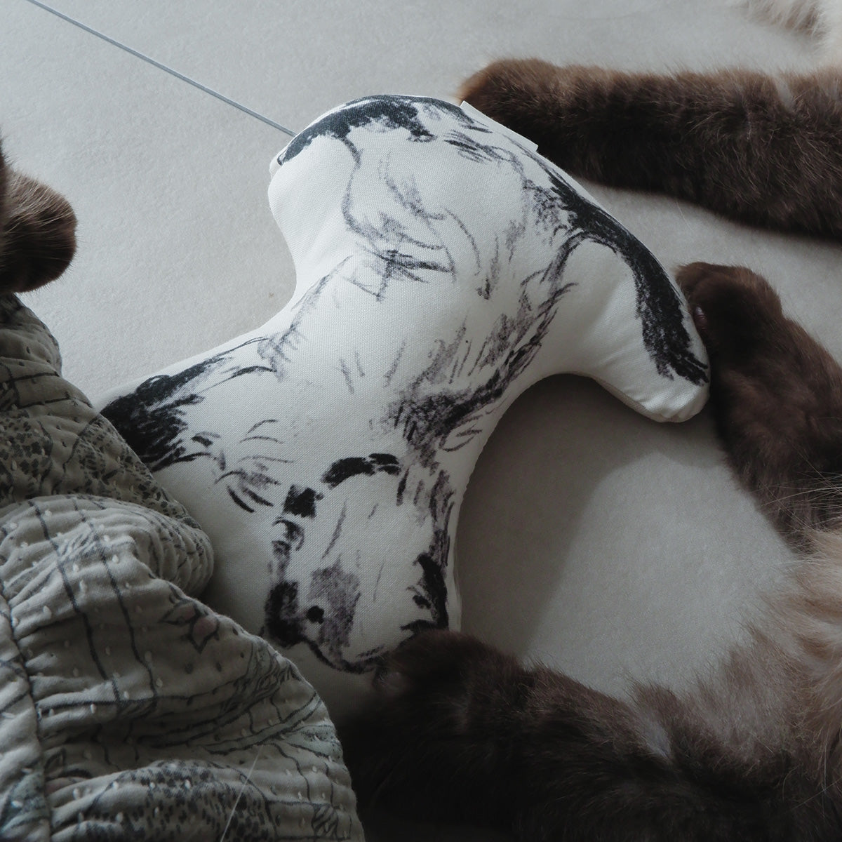 オンデョカ・けりけりまくら(キャットニップ入り)