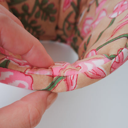 猫のやわらかエリザベスカラー【ハンドブロックプリント/Beige×Pink】