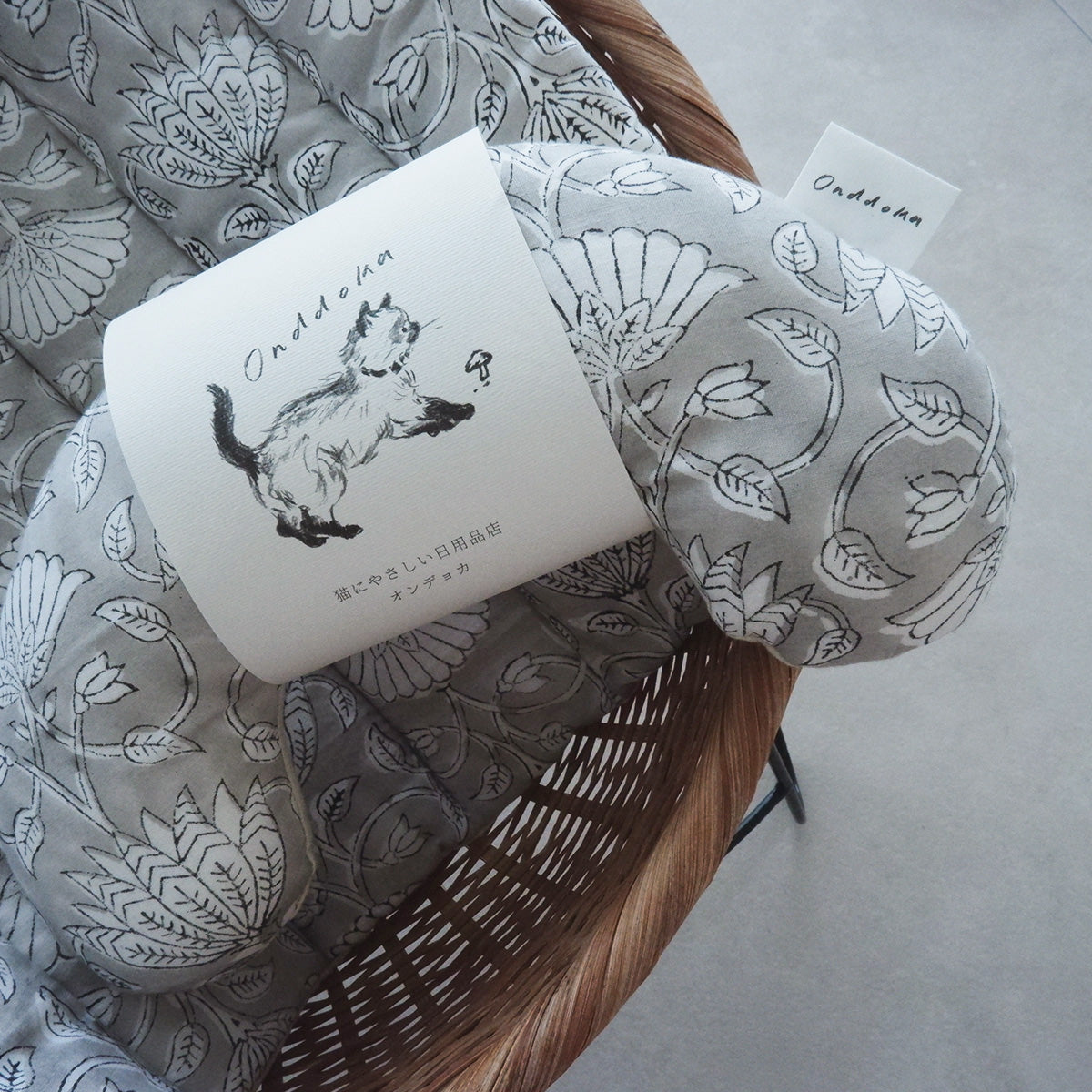 猫のための除湿マット【ハンドブロックプリント/ Gray】