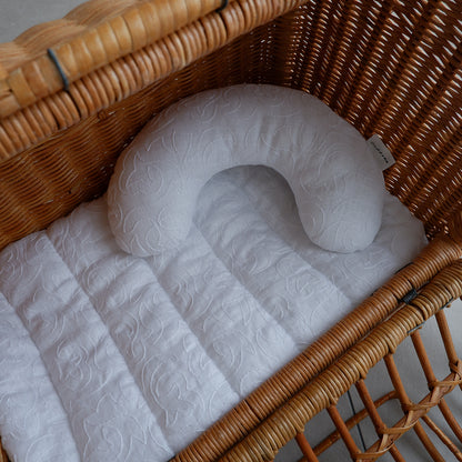 猫のための除湿マット【Embroidery white】