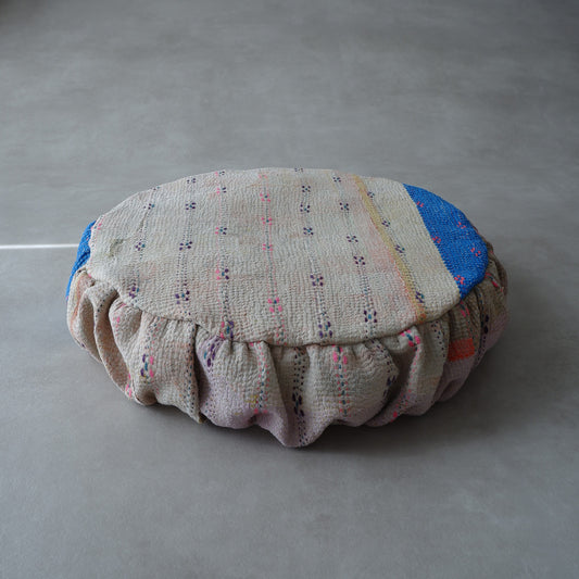 〈Vintage kantha kilt〉Pouf Cat Bed【ベージュA】