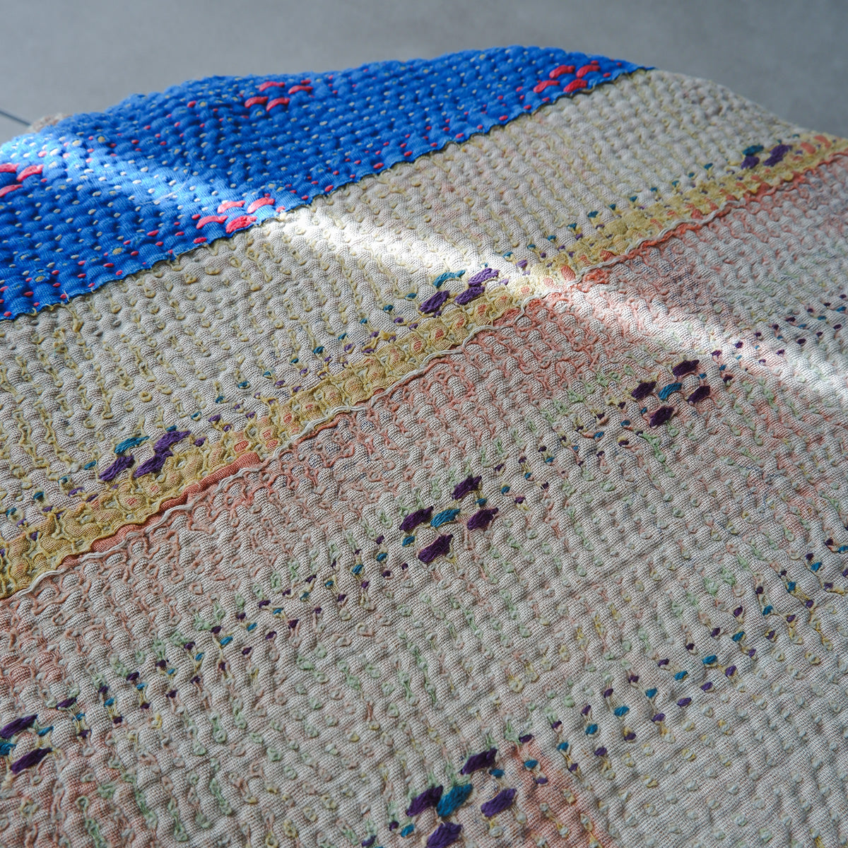 〈Vintage kantha kilt〉Pouf Cat Bed【ベージュA】