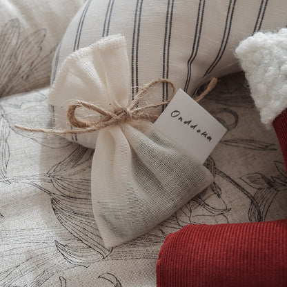 Holiday Toy（キャットニップサシェ付き）【Santa boots】