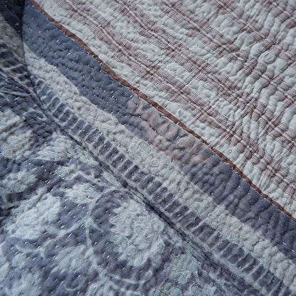 Fabric bed【kantha kilt / Gray pattern】D