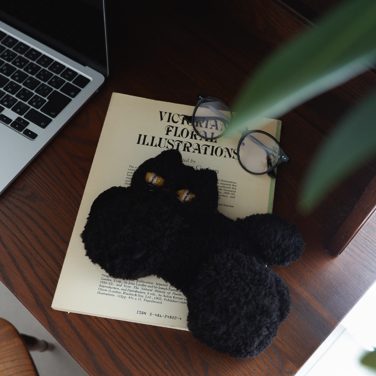 〈Atelier Somi〉Animal Mini Rug【くろねこ】