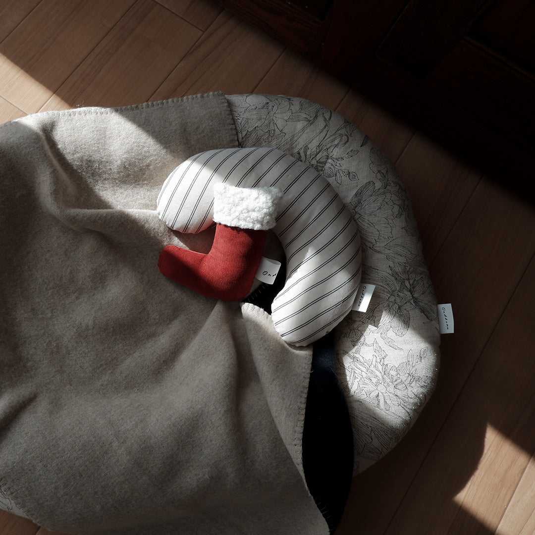 Holiday Toy（キャットニップサシェ付き）【Santa boots】